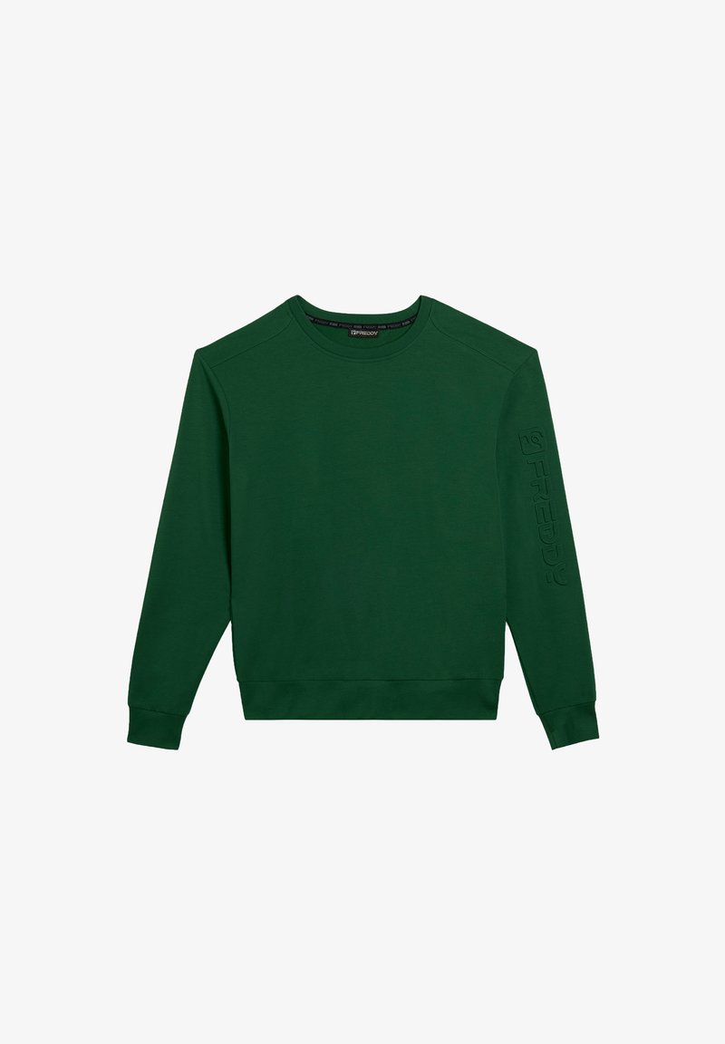 Sudadera verde con cuello redondo, mangas largas y puños de canalé. Presenta una marca tonal en la manga izquierda y una textura suave.