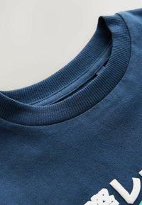 Next SHORT SLEEVE GRAPHIC STANDARD - Triko s potiskem - navy blue rainbow car
