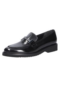 Schwarze Lackleder-Loafer mit quadratischer Zehenform, dekorativem Metallverschluss und einer niedrigen, strukturierten Gummisohle. Glatte Oberfläche und elegantes Design.