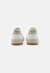 Veja Sneaker low - white