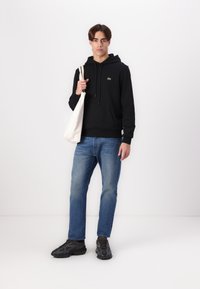 Thumbnail Image 3