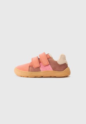 RICCO - Baskets basses - rose