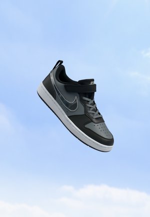 Nike Sportswear, COURT BOROUGH SHINE UNISEX - Маратонки - black/metallic silver-coloured/smoke grey