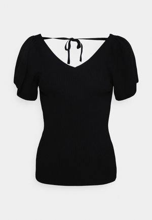 Blusa negra de manga corta con mangas abullonadas, escote en V, tela fruncida y cierre con lazo en la parte trasera del cuello.