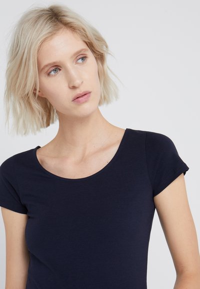 Filippa K SCOOP NECK TOP - T-shirts - navy