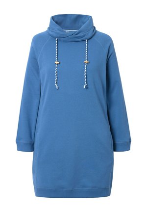 Vestido sudadera azul con escote tipo cowl y cordones. Presenta mangas largas, un bolsillo tipo canguro y puños y bajo acanalados.