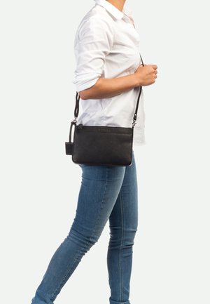 Burkely FUNDAMENTALS ANTIQUE AVERY - Schoudertas - black