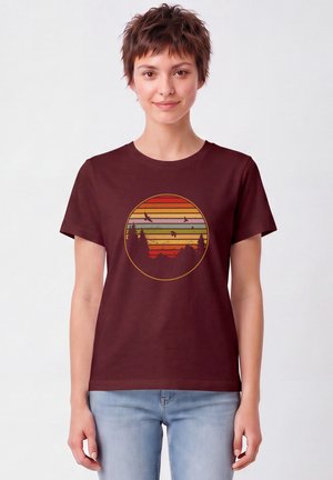 watapparel, SUNSET BERGE & TANNEN - T-shirt print - burgundy