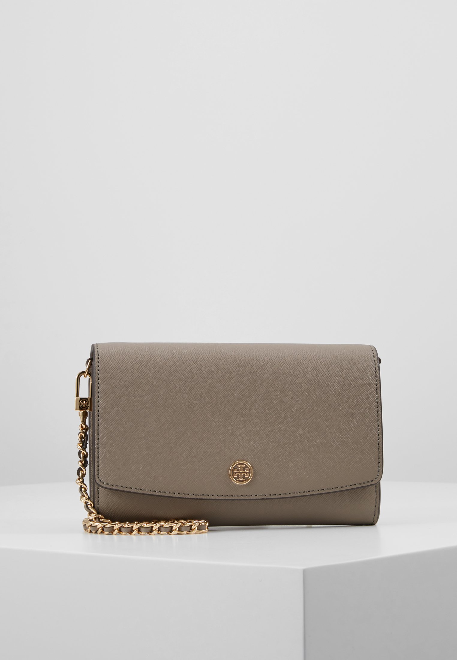 robinson chain wallet