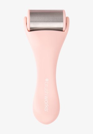 BRUSHWORKS ICE ROLLER - Skincare tool - pink & silver