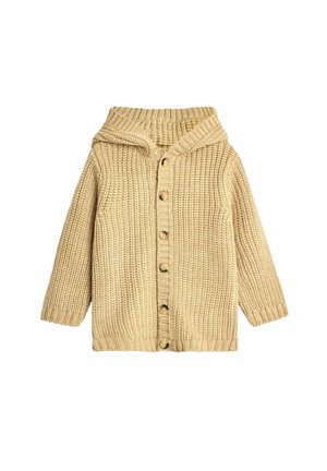 Cárdigan beige de punto con capucha, que presenta un patrón texturizado, siete botones de madera en la parte delantera y mangas largas.