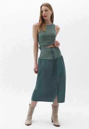 A-line skirt - duck green