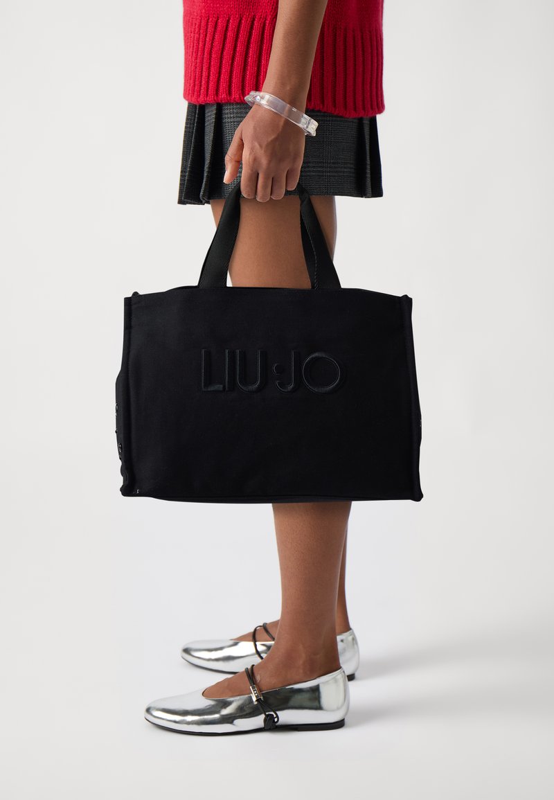 LIU JO - TOTE  - Bevásárlótáska - nero, Nagyítás