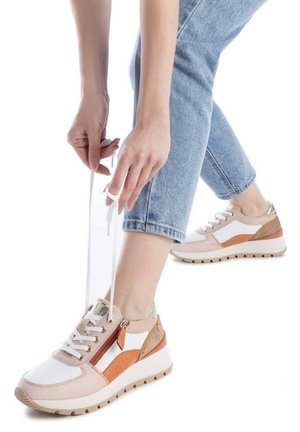Refresh, ZAPATILLA DE MUJER PLANO - NUDE - Zapatillas - marron