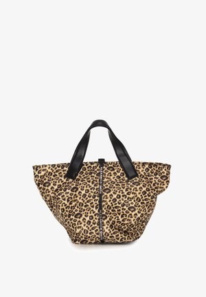 Borsa a tote in tessuto leopardato con manici in pelle nera e zip superiore. Presenta una striscia centrale con logo lungo l'apertura.