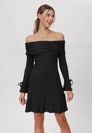 Koktailové šaty/večierkové šaty - black