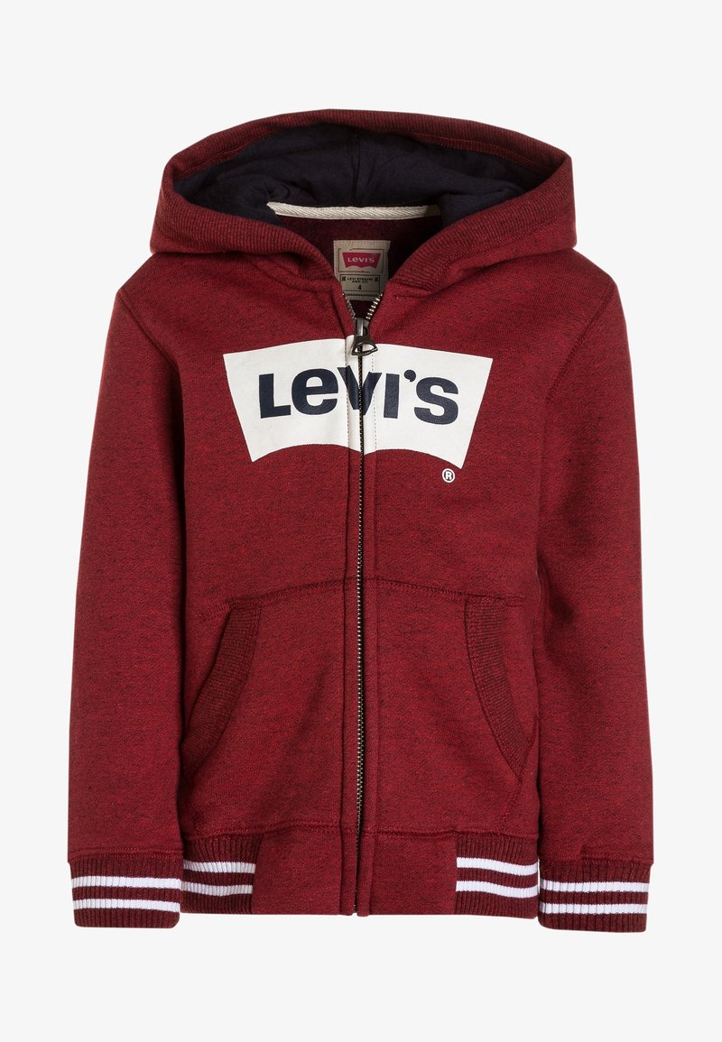 Sudadera con cremallera roja de forro polar con un gran logo blanco de Levi's en el frente. Cuenta con una capucha forrada, bolsillos frontales y puños acanalados a rayas.