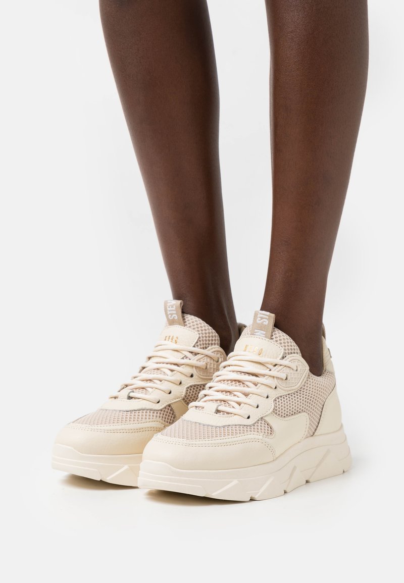 Steve Madden PITTY Sneaker low bone/offwhite Zalando.ch