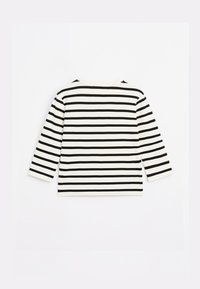 Zwart-witte gestreepte lange mouw shirt met een ronde hals en een zachte textuur, met gelijkmatig verdeelde horizontale strepen.