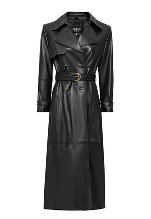 Cappotto trench in pelle nera con vita cinturata, ampi risvolti e bottoni doppi. Texture liscia con una silhouette lunga e dritta.