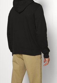 GAP Jersey con capucha - black