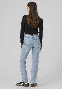 Vero Moda VMHAPPINESS LS ROLLNK GA BOO LCS - Džemperis - black
