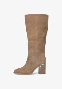 Sélectionné, light brown