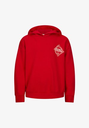 Sweat à capuche rouge à manches longues avec un petit logo blanc en forme de losange "YOUNG" sur le côté gauche de la poitrine.