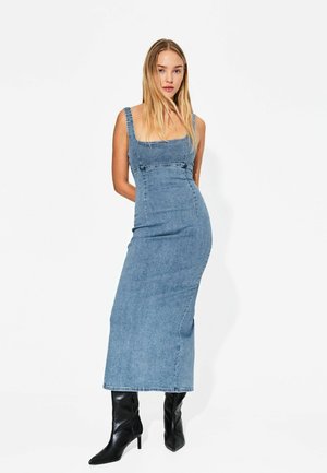 LONG WITH STRAPS - Maxikjoler - light blue denim