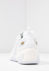 Nike Sportswear Zoom 2k Sneakers Laag Sail White Black Wit Zalando Nl