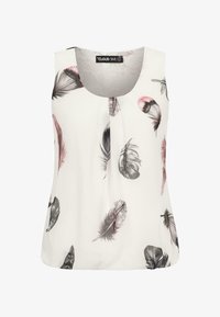 Blusa sin mangas de tela blanca con un patrón de plumas en tonos de negro, gris y rosa. Textura suave con escote redondeado.