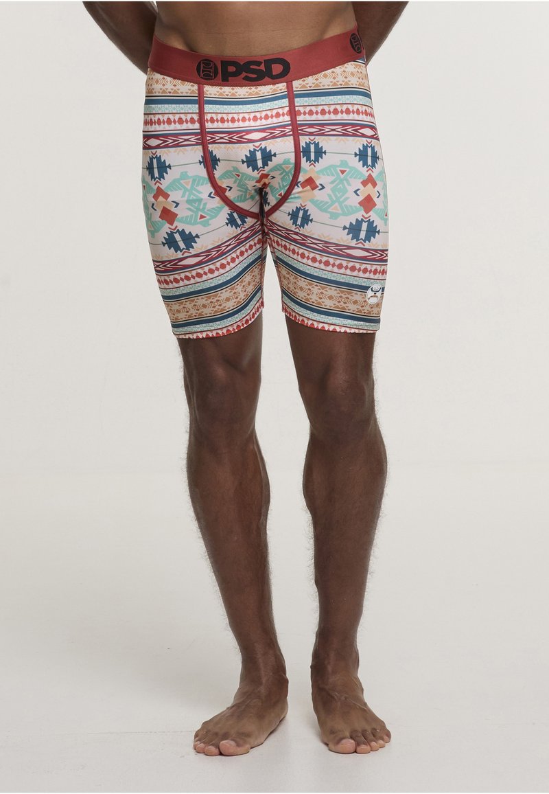 Boxeri bărbați PSD cu un model geometric multicolor și accente tribale, material moale și talie roșie cu branding.