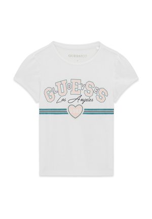 Camiseta blanca de manga corta con texto "GUESS Los Angeles", dos rayas horizontales en color verde azulado y un gráfico de corazón con "98" en su interior en la parte delantera.