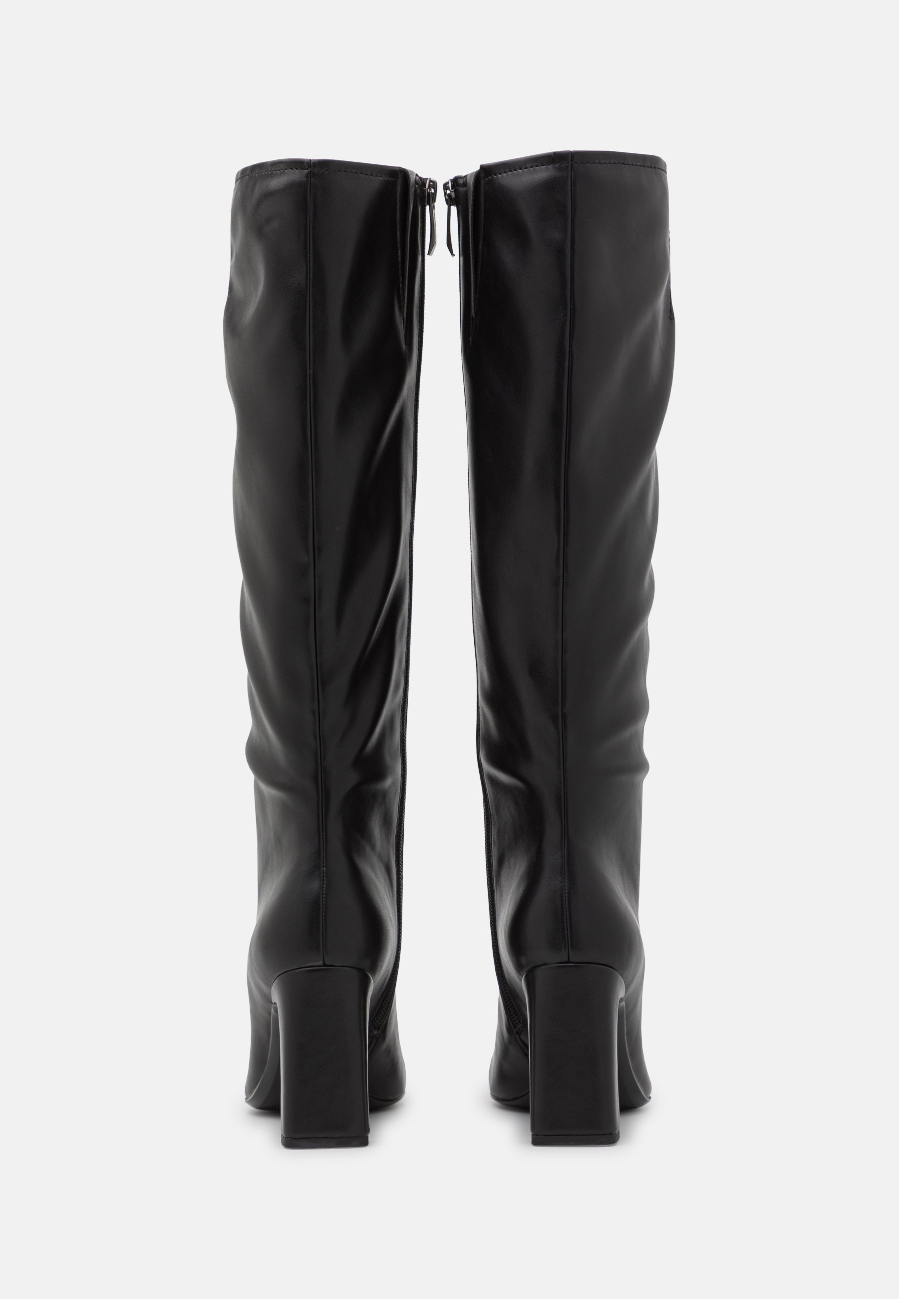 Chaussures Bottes hautes Bottes à talon Tamaris Bottes \u00e0 talon noir style d\u00e9contract\u00e9