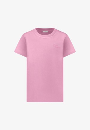 Roze katoenen T-shirt met korte mouwen, ronde hals en een subtiel merkembleem in lichtroze op de voorkant gedrukt. Gladde textuur.