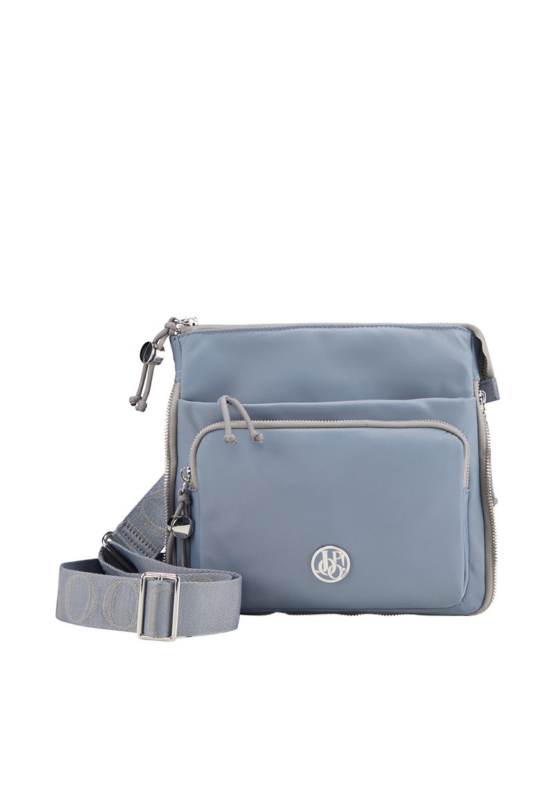 Borsa a tracolla in nylon azzurro chiaro con due scomparti con zip, dettagli grigi e logo. Presenta una tracolla regolabile e hardware resistente.