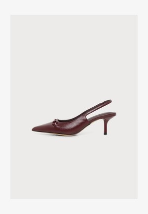 Burgundia värvi nahast terava nina ja väikese kitten-kontsaga slingback kontsakingad ning kaunist sõlmega pealsel.