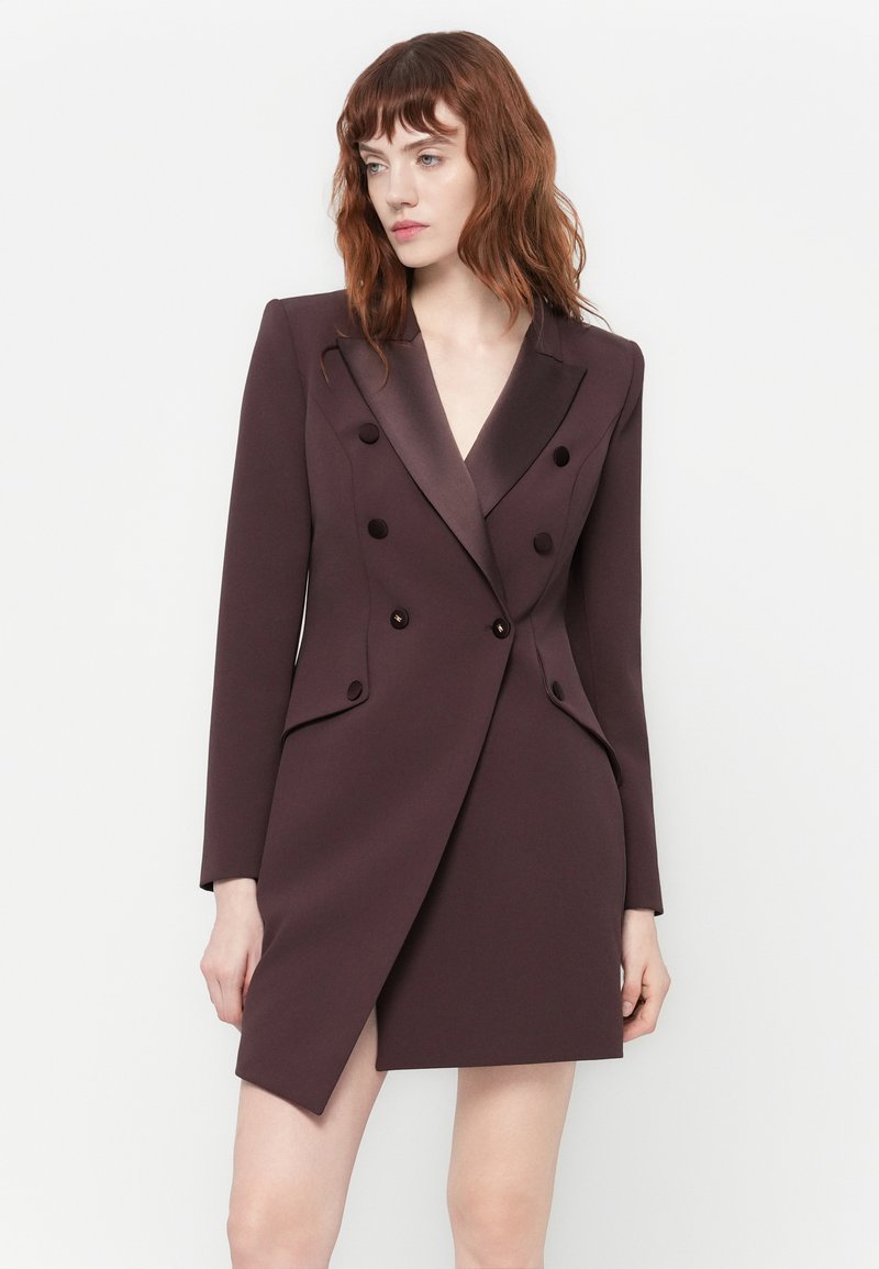 what accessories to wear with burgundy dress ELISABETTA FRANCHI AB82457E2 EA4 MERLOT WOMAN Dress