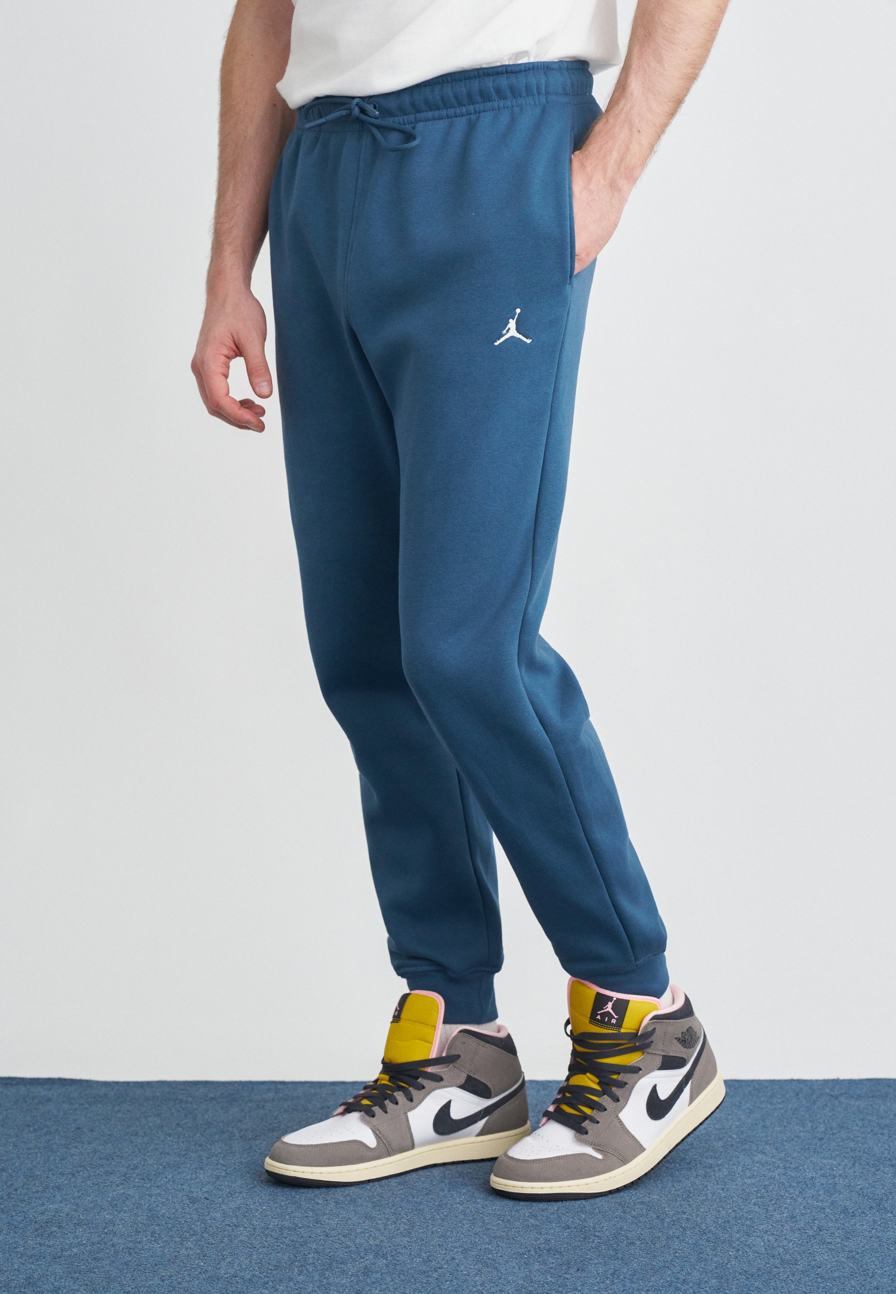 men's air jordan jogging suit