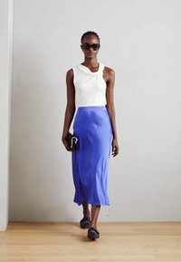 Anna Field Linne - off-white
