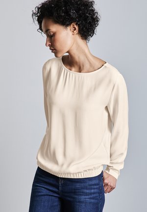 MIT GERAFFTEM SAUM - Bluse - weiß
