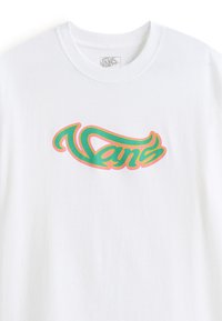 T-shirt en coton blanc avec un logo "Vans" stylisé et coloré en vert et rose. Manches courtes et col rond.