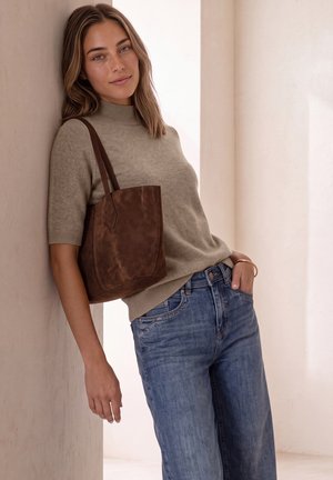 Street One, SHORT-SLEEVE TURTLE NECK SWEATER - T-shirt basique - sanded amber mel
