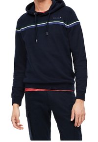 Felpa con cappuccio blu navy, dotata di una tasca a marsupio, caratterizzata da strisce orizzontali verdi, blu e bianche sul petto e dettagli con cordino.