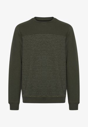 Felpa verde oliva con una sezione superiore testurizzata caratterizzata da strisce orizzontali di colore chiaro. Polsini e scollatura a coste per un look aderente.