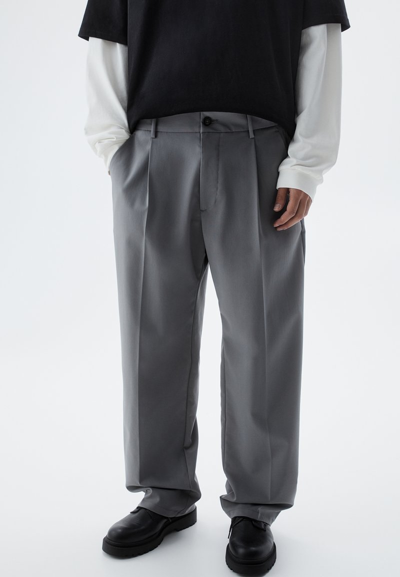 Pantalone Corto Modello Bermuda Per Bambino 3 A 9 Anni Mayoral - Foto 12