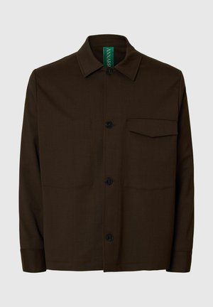 Rjava srajčna jakna iz teksturirane tkanine. Ima ostro ovratnico, sprednji žep in črne gumbe. Znotraj zelena znamka.
