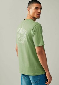 Next HAND DRAWN SIMPLE GRAPHIC 3 PACK - REGULAR FIT - Triko s potiskem - blue pink green