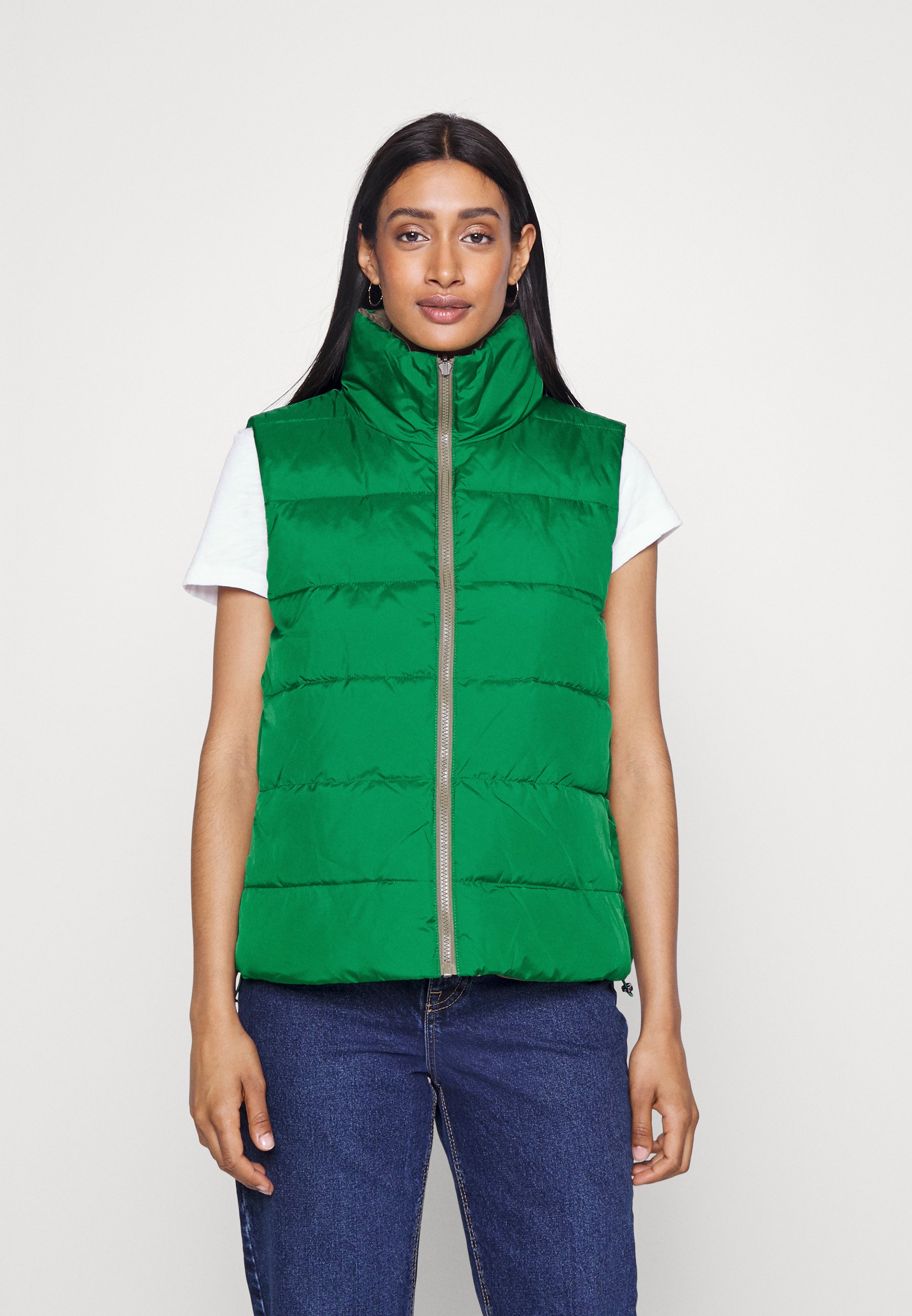 SHINY SOFT - Waistcoat - emerald green 