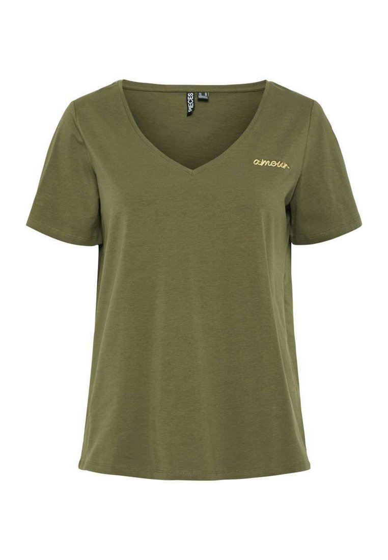 T-shirt vert olive avec un col en V, manches courtes, et "amour" brodé en fil doré sur le côté gauche. Tissu doux et léger.